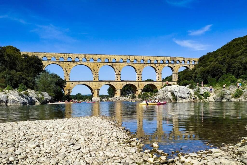 Insolite Studio -La Tour Des Templiers- Montfrin Exteriér fotografie